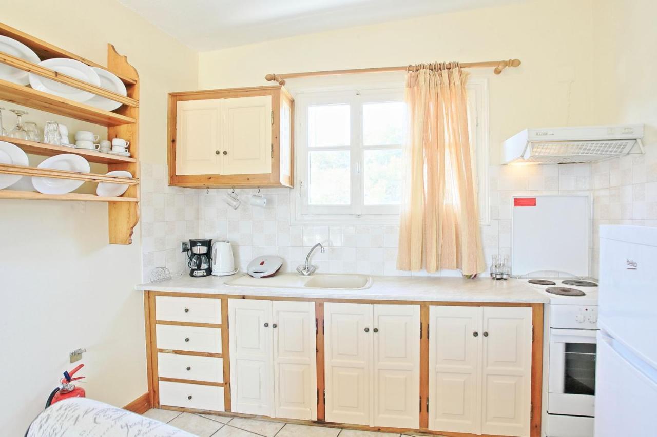 Avgi Ena Apartment Gaios Ngoại thất bức ảnh