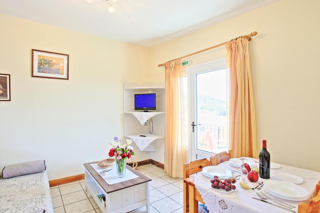 Avgi Ena Apartment Gaios Ngoại thất bức ảnh
